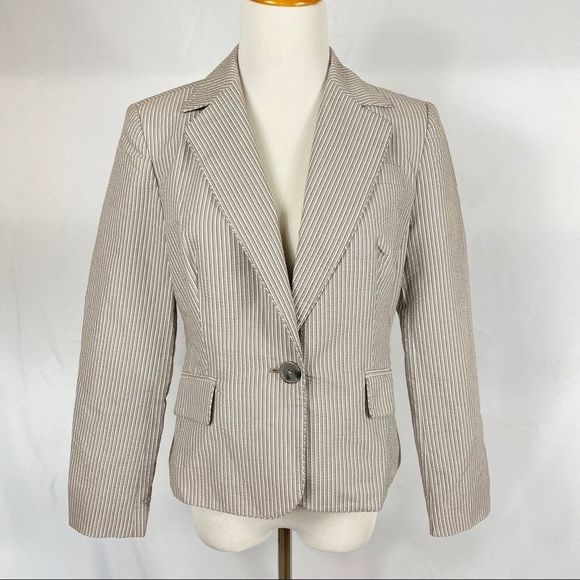PETITE SOPHISTICATE Seersucker Beige Tan Striped Blazer Jacket One Button - Picture 2 of 8